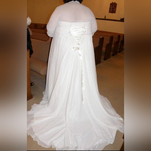 Dresses & Skirts - Wedding dress